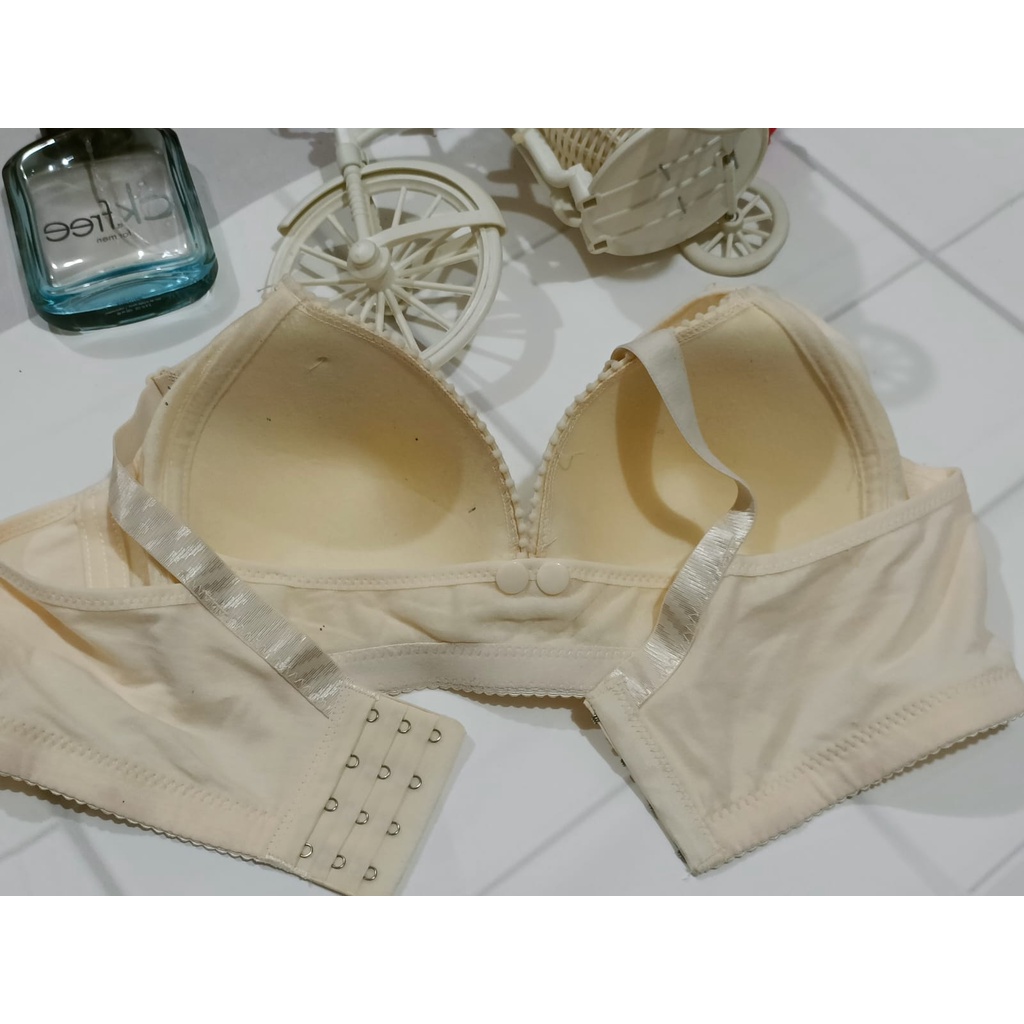 BRA / BH WANITA MENYUSUI TIDAK ADA KAWAT BUSA SEDANG SIZE 36-42