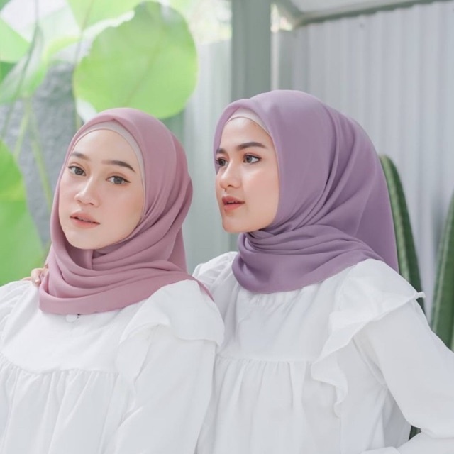 Jilbab Segi Empat Bella Square Polos Sr214