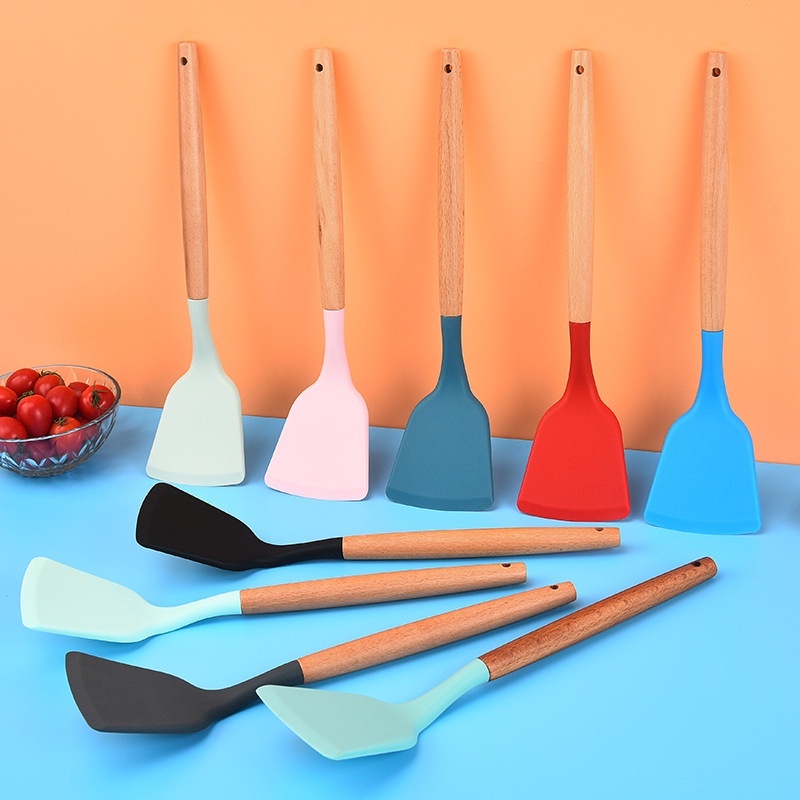 Spatula Silikon Gagang Kayu Spatula Sodet Tahan Panas Anti Lengket Masak Dapur Serbaguna