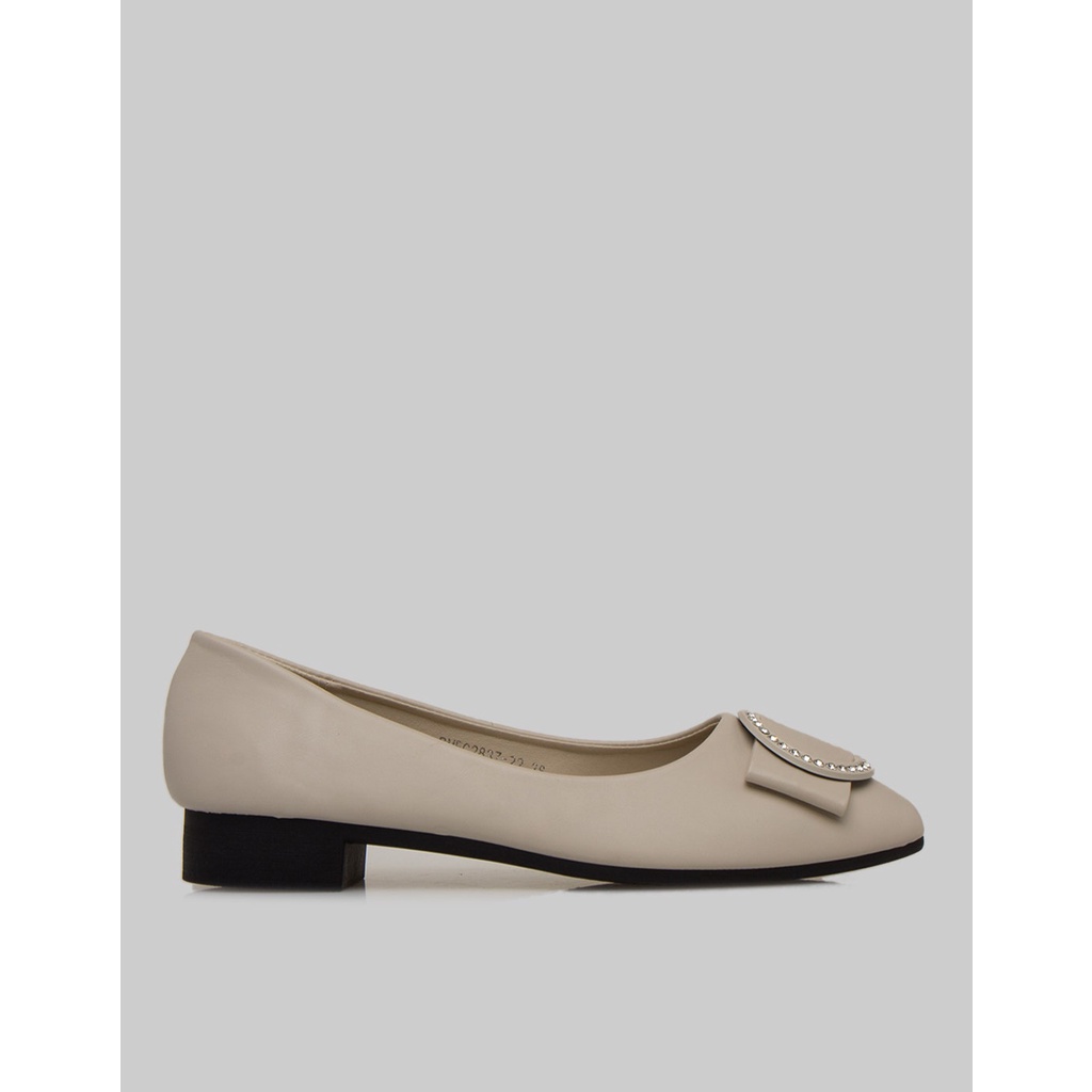 Yongki Komaladi Flat Shoes Circle Aksesoris Wanita 117962583