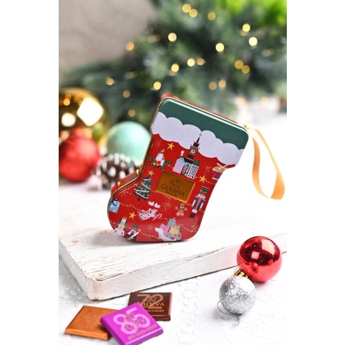 

Holiday Keepsake Tin Box