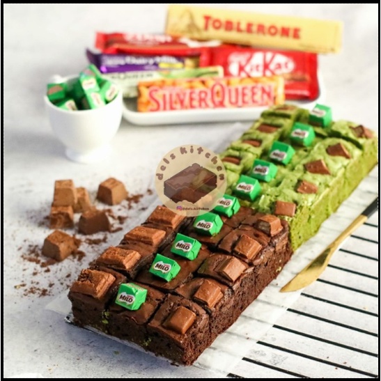 

Premium Fudgy Brownies