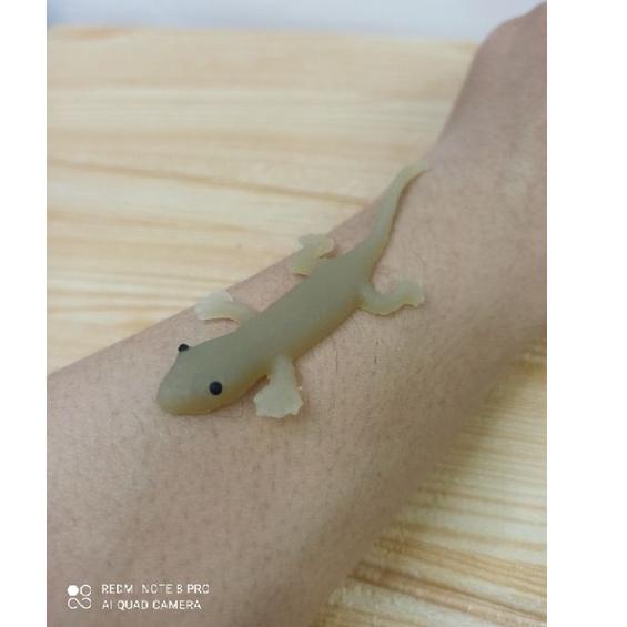 [KODE 1920] Mainan cicak karet mirip asli