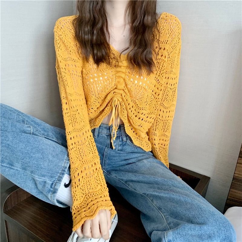 Red Xiaoxiangxiang Hollow V-Leher Lengan Panjang Rajutan Sweater Wanita 2021 Baru Musim Semi dan Musim Gugur Bagian Tipis Longgar Serut Sun Protection Top