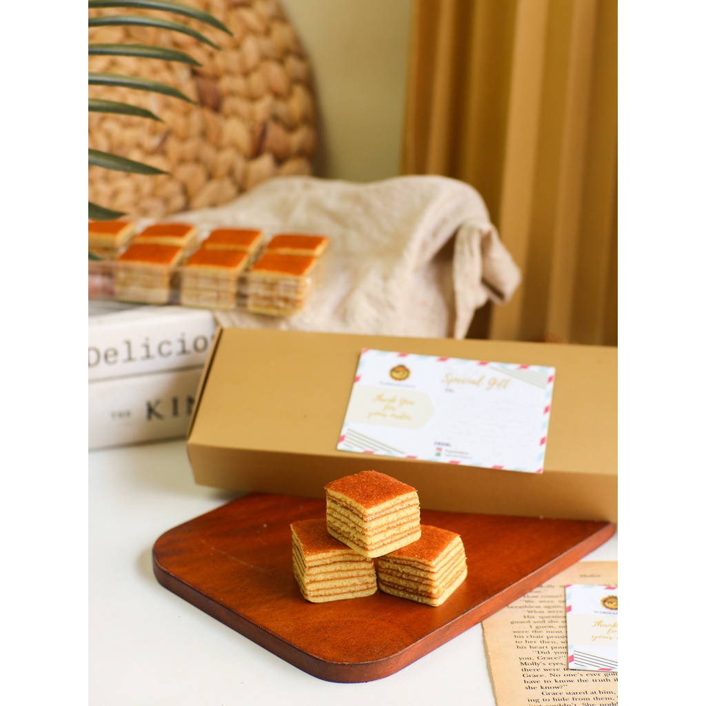 

KUE LAPIS MELAYU BITE BOX