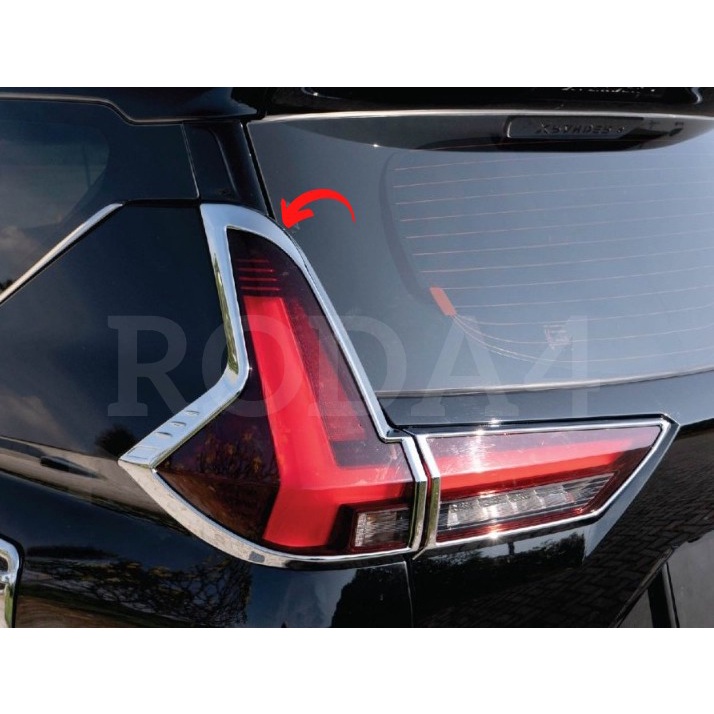 Garnish Belakang Xpander 2022 Cover Lampu Garnis List Tail Lamp Chrome