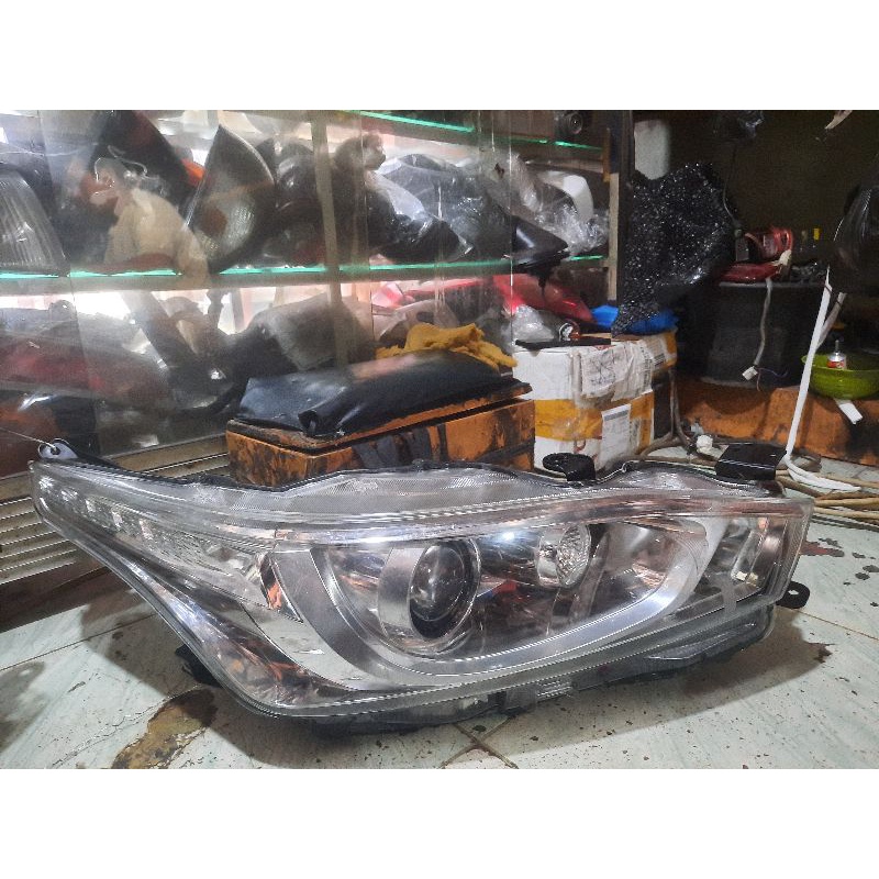 HEADLAMP YARIS 2014 - 2017 TRD SPORTIVO ORIGINAL