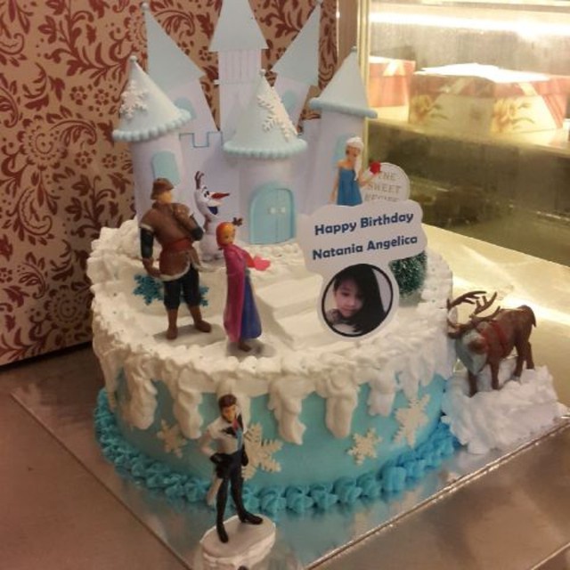 

Kue Frozen