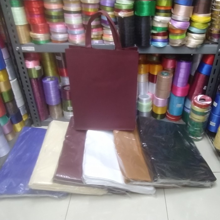

⭐BISA COD⭐ tas kain spunbond bahan tebal 100 GSM isi 12 (30*12*40)