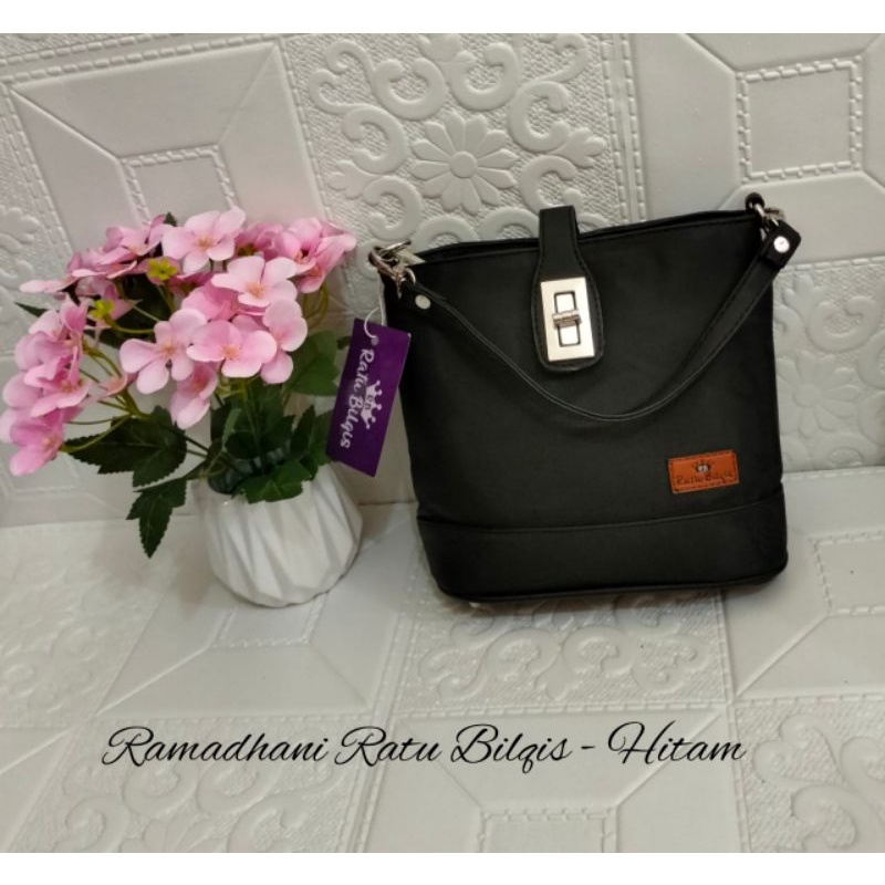Tas wanita Ramadani by Ratu Bilqis