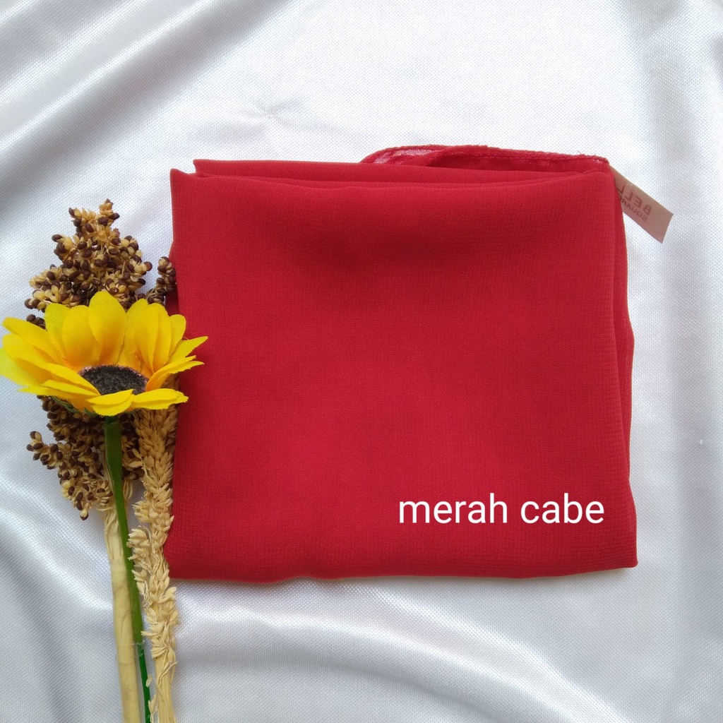 Kerudung Segi Empat BELLA SQUARE Premium Hijab Cantik Jilbab Kekinian Square Terbaru Merah Cabe