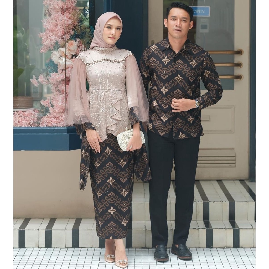 KEMEJA BATIK PRIA LENGAN PANJANG KEBAYA VANILLA  KEMEJA BATIK AVEENA LENGAN PANJANG KEMEJA PRIA KEMEJA COWO HEM BATIK BAJU BATIK KEMEJA LAMARAN KEMEJA RAPAT KEMEJA MOTIF BATIK KEMEJA WARNA BROWN KEMEJA HITAM