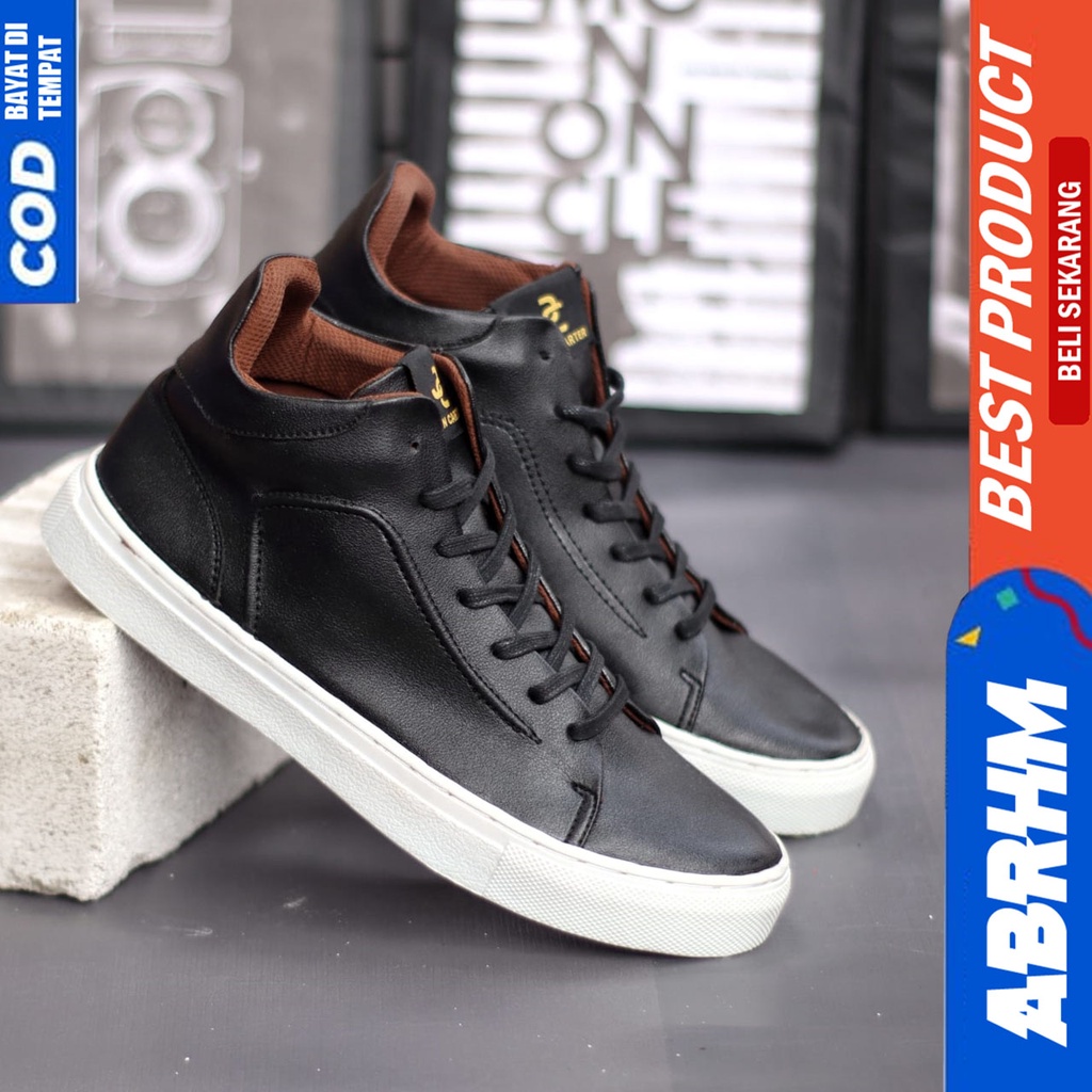 Sepatu Pria Kasual Sneakers Hitam Polos Kerja Kuliah Abrhm Pred