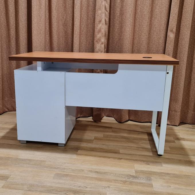 Meja Kaki Besi Putih Laku Laris Dicari Garansi Meja Tulis Kantor 566