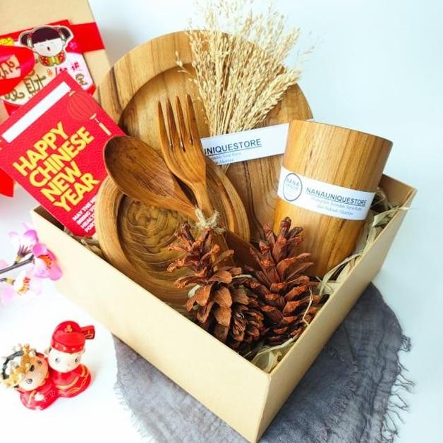 

Hampers Natal Parcel Christmas Lebaran Idul Fitri Imlek Ulang Tahun Storlinida