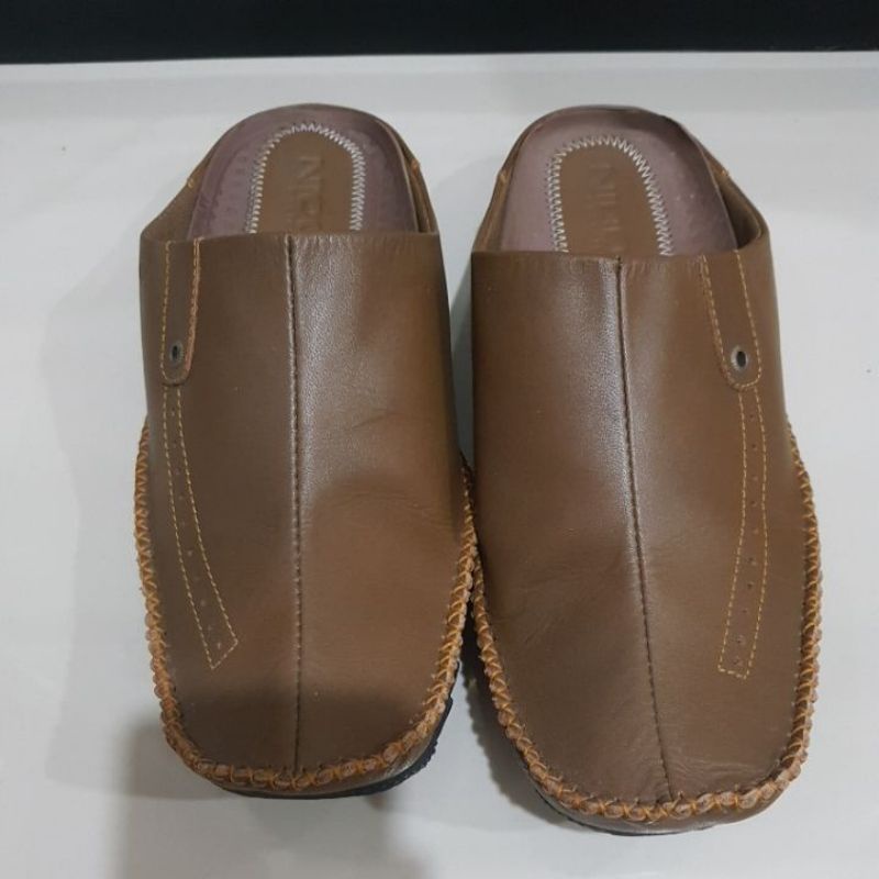 sepatu sandal pria kulit cokelat coklat ujung lancip bekas ukuran 41