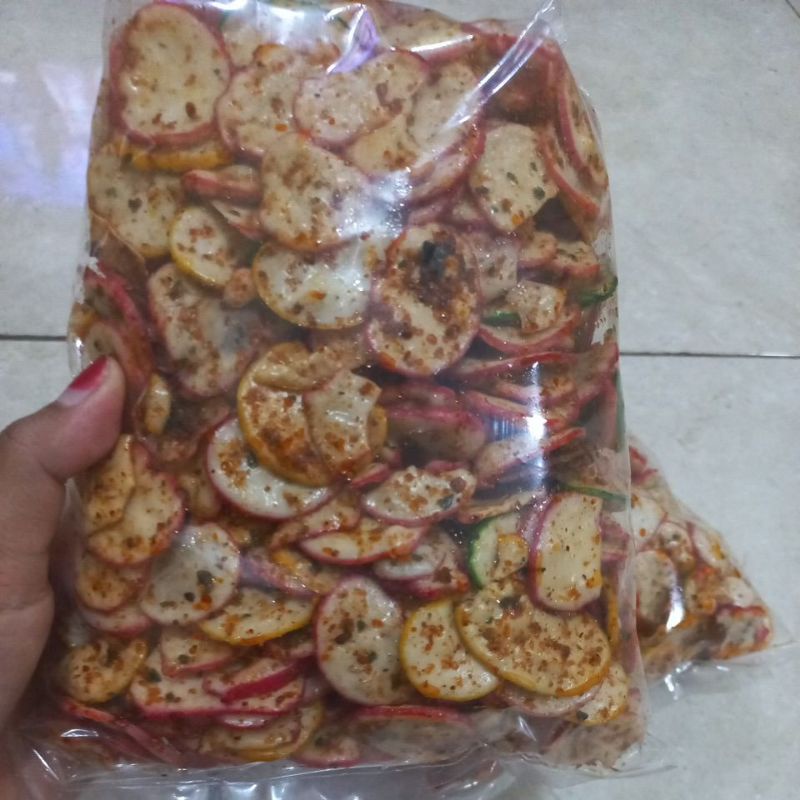 

Kerupuk seblak daun jeruk pedas 1000gr / 1kg