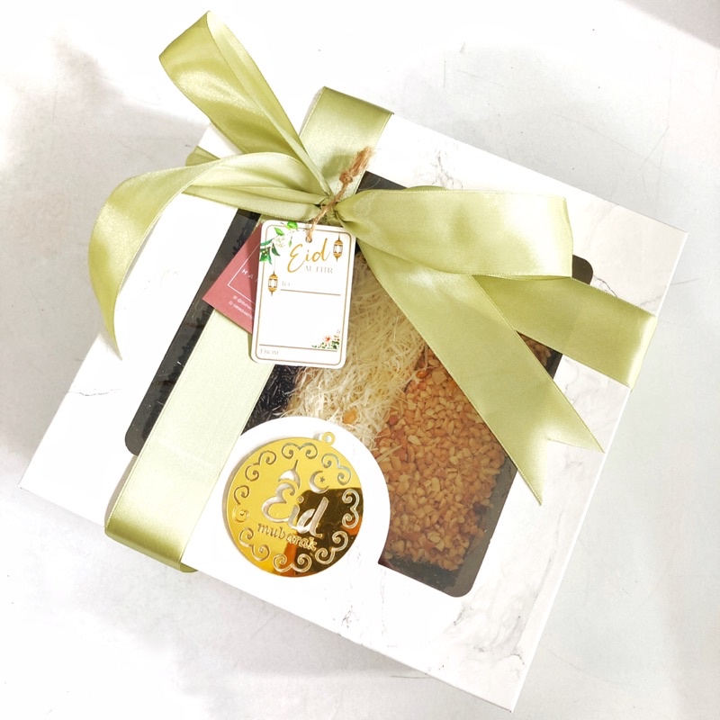 

Kue Bolu Jadul 3 Kombinasi LIBI HAMPERS LEBARAN NATAL IMLEK ULTAH
