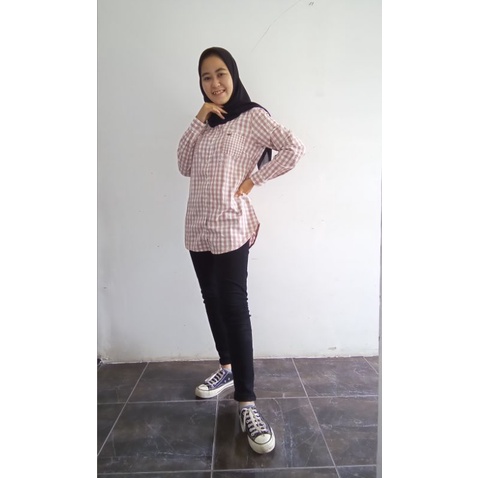 Kemeja Corniche Lengan Panjang | Motif Kotak-Kotak | Brand Original | TH.231503B22