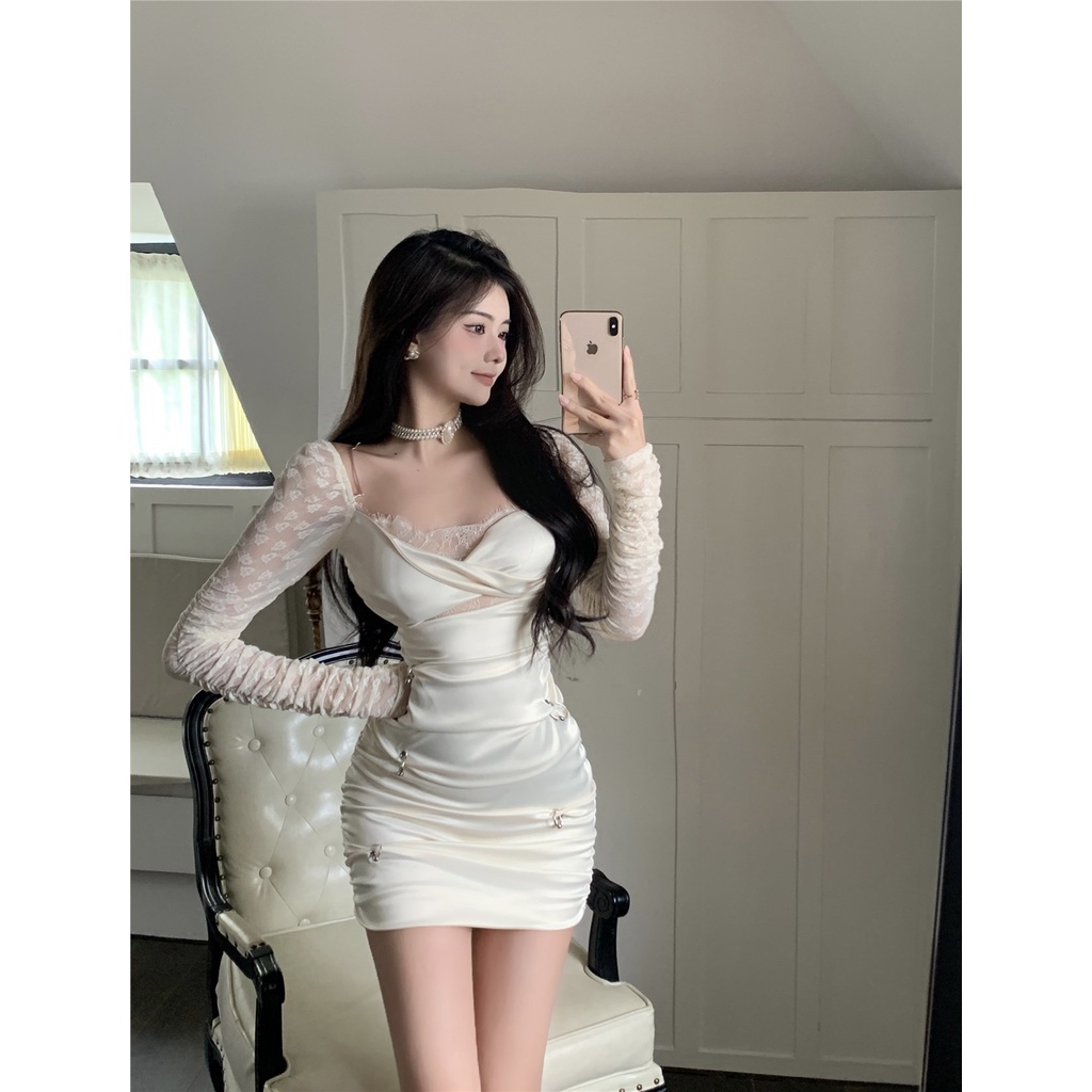 Red Renda Kerah Persegi Gaun Seksi Wanita Musim Semi High-End Lengan Panjang Rok Pendek Ketat Lipit Pinggang Panas gadis Tas Hip Rok