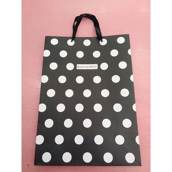 

tas kertas karakter unicorn/tas hitam kertas polkadot/ tas kado