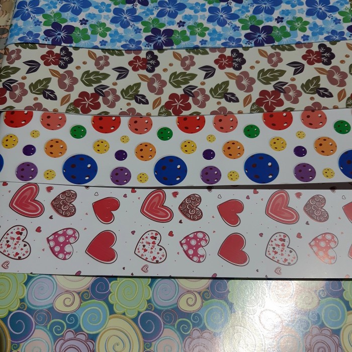 

Kertas Kado Sidu Fancy 048