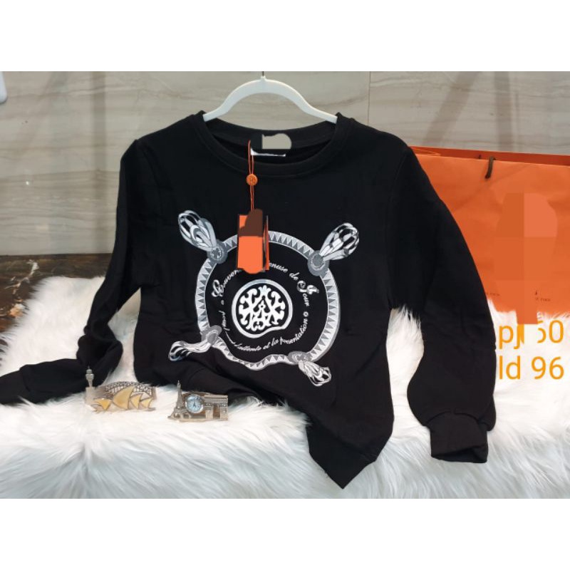 sweater Branded Premium wanita putih hitam rajut