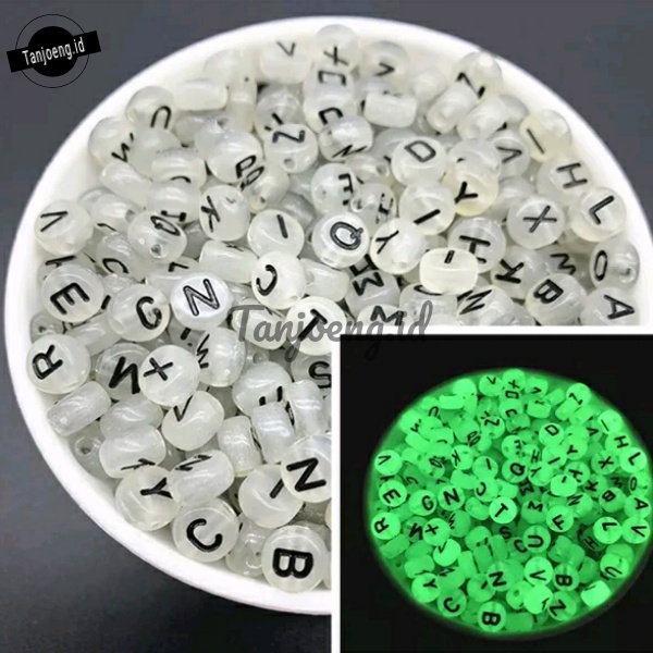 (100 Pcs) Manik Huruf Glow In The Dark Mote Huruf Menyala Dalam Gelap Bahan Kerajinan DIY Glang Kalung