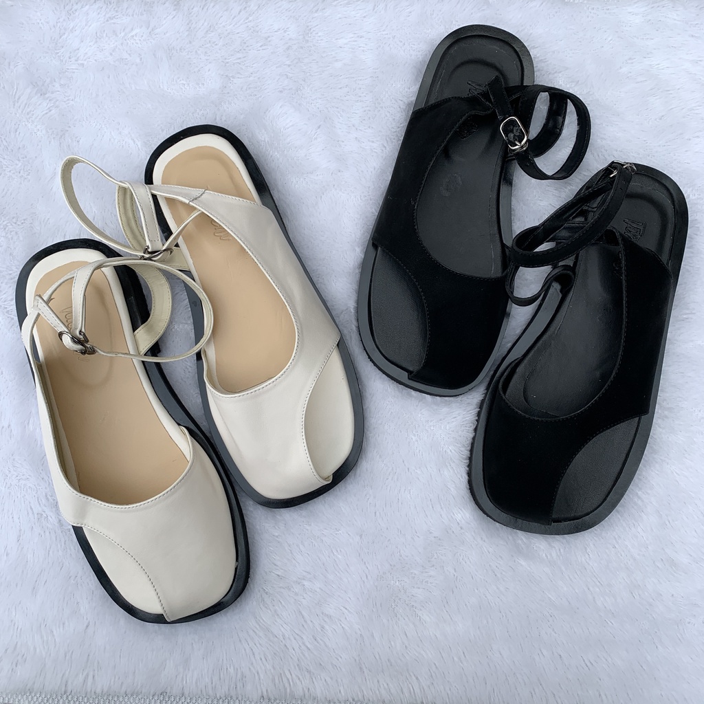 Sandal Wanita Fashion Korea, Sandal Tali Wanita, Sandal Korean Style, Sandal Santai Wanita, Sandal Wanita Kekinian, Sandal Kulit Sintetis Flat Wanita TINOCHI Easty