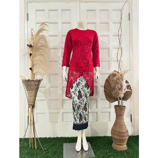 SETELAN KEBAYA BROKAT  ALEA SILANG/KEBAYA SERAGAMAN PESTA/KEBAYA WISUDA/KEBAYA MODERN/KEBAYA MEWAH/KEBAYA KE KINIAN/KEBAYA MODERN/KEBAYA MURAH/KEBAYA CANTIK/KEBAYA SERAGAM KONDANGAN/KEBAYA SERAGAM LAMARAN/KEBAYA TUA DAN MUDA/KEBAYA SERAGAM PENGAJIAN