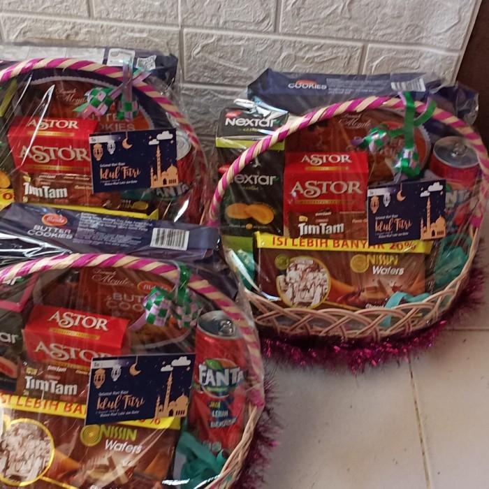 

Paket parcel lebaran A keranjang rotan