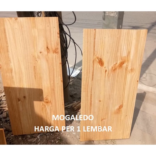 

PAPAN AMBALAN JATI BELANDA 60X50X2CM SUDAH DIVERNIS HALUS