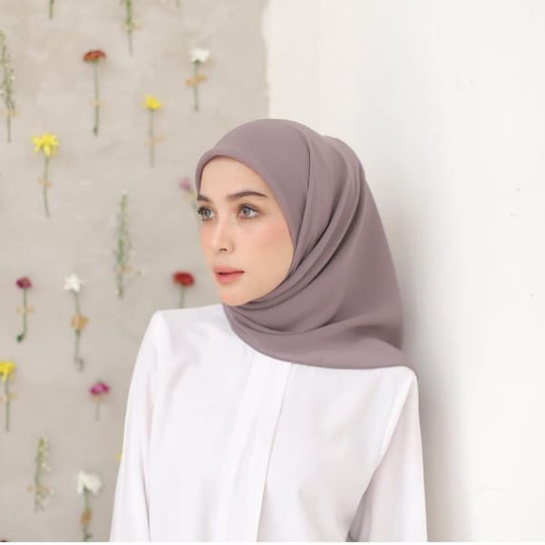 TOP MURAH / KERUDUNG Bella square / hijab segi empat 50 warna TERLENGKAP / kerudung kekinian / laudy