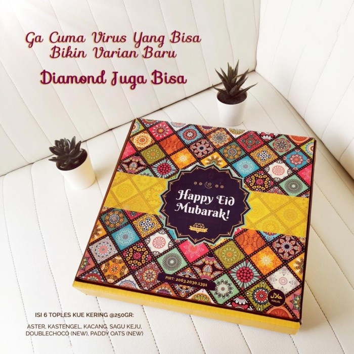 

HAMPERS LEBARAN KUE KERING DIAMOND ISI 6 TOPLES