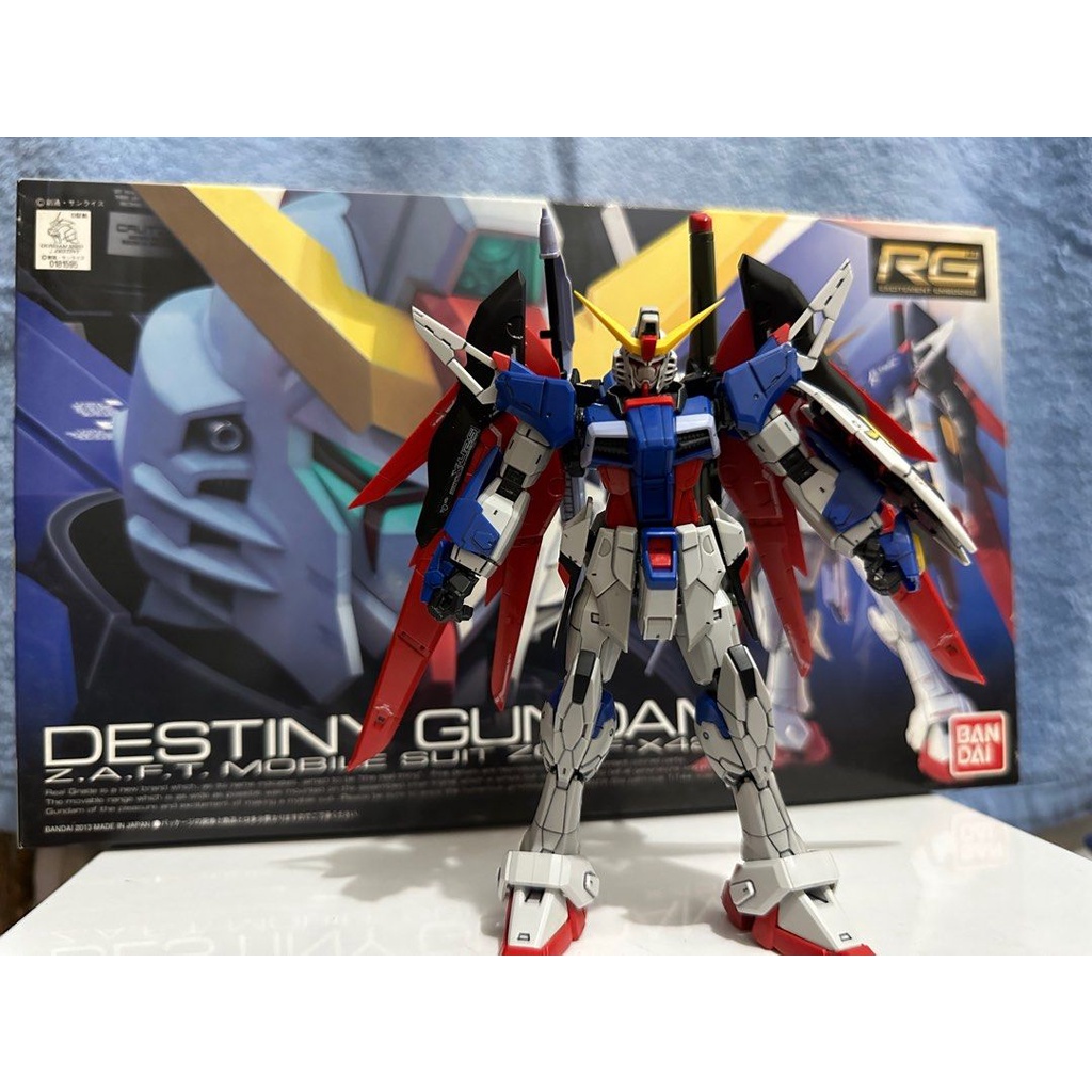 ZGMF-X42S Gundam Destiny RG (Real Grade) 1/144 (Sudah Dirakit)