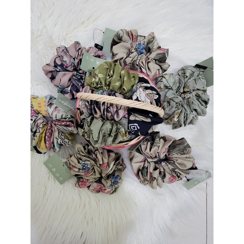 FYLA-SCRUNCHIE/ IKAT RAMBUT