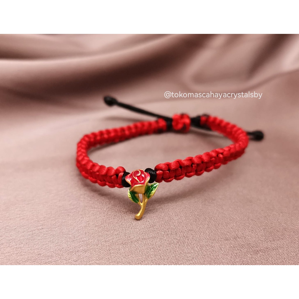 Charm Mawar Tangkai Cat Merah emas kadar 24k 999% 999 &amp; Gelang Serut (Kepang / Plintir)