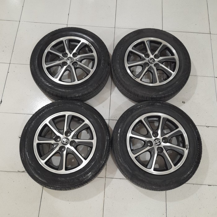 VELG BEKAS MOBIL OEM STANDART CALYA R14X5 4X100 ET45 +BAN 175 65 R14