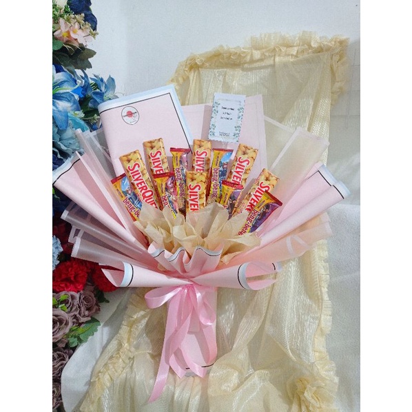 

Jual Buket Coklat Silverqueen Vanille