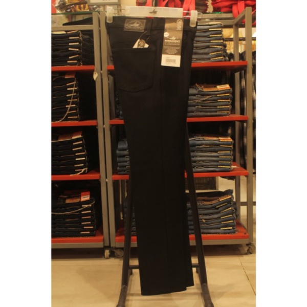 Jual lea jeans permanent press - Hitam 28 Limited