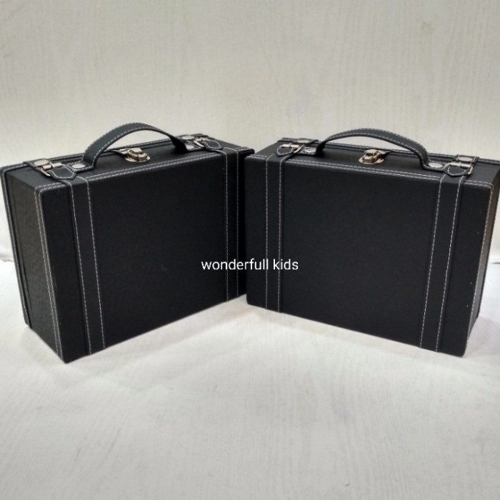

⭐BISA COD⭐ box koper kulit / kotak hampers kulit - Hitam