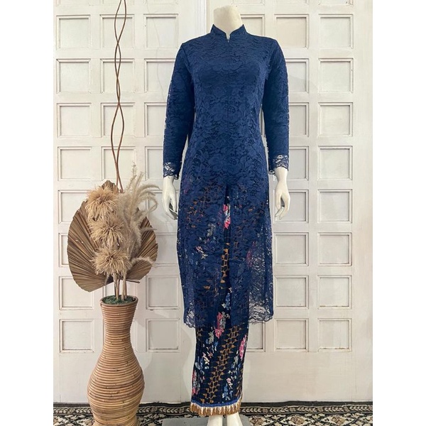 SETELAN KEBAYA BROKAT LONG TUNIK SANGHAI/KEBAYA SERAGAMAN PESTA/KEBAYA WISUDA/KEBAYA MODERN/KEBAYA MEWAH/KEBAYA KEKINIAN/KEBAYA MODERN/KEBAYA MURAH/KEBAYA CANTIK/KEBAYA SERAGAM KONDANGAN/KEBAYA SERAGAM LAMARAN/KEBAYA TUA DAN MUDA/KEBAYA SERAGAM PENGAJIAN