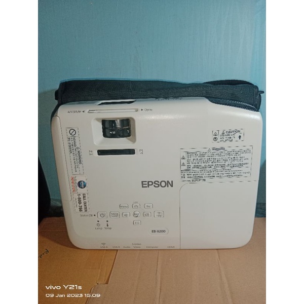 Proyektor Epson EB-X200