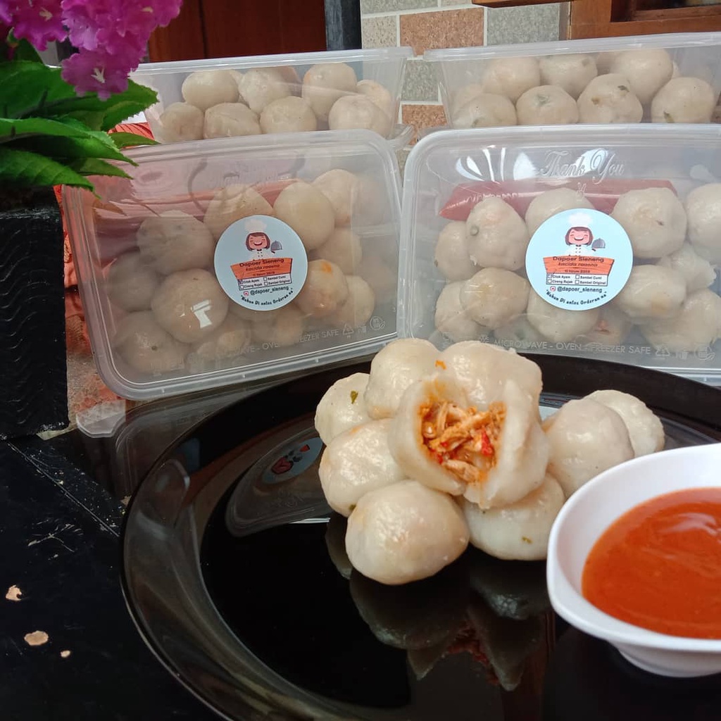 

TERENAK!! CILOK MONTLOK Isi Ayam Suwir & Cumi Pedas & Cemilan halal - Ayam Suwir