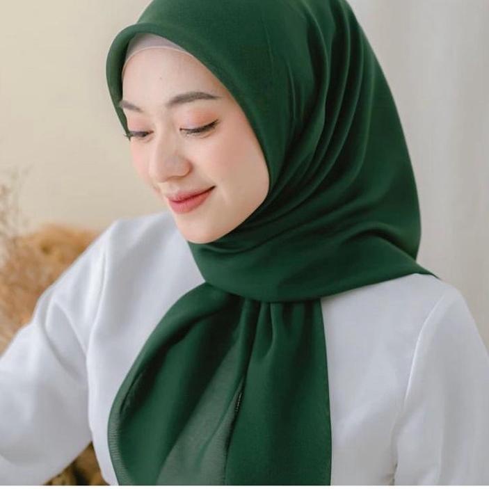 Hijab Segiempat Hijau Botol Premium Hijau Botol Segiempat Hijab