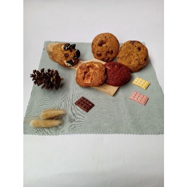 

Soft cookies aneka rasa | choco-chips, red velvet,marshmallow, dan goldenfield