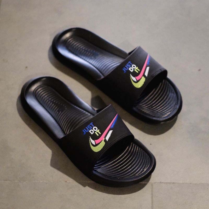 SANDALS NIKE BENASSI - VICTORY