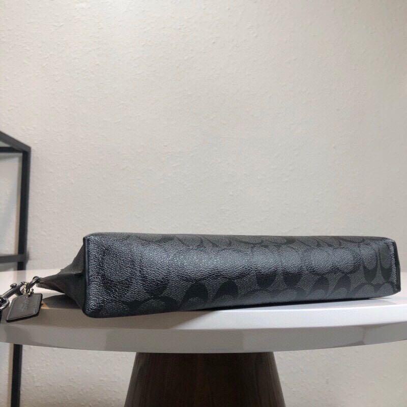 31514 32162 28614 29508 Coach Caryall Pouch In Signature Canvas Clutch Men