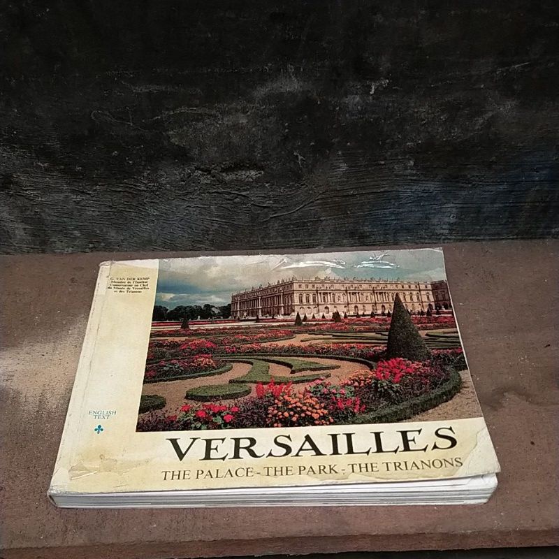 

buku versailles