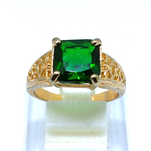 Cincin Wanita Zamrud Biron Emerald Cutting
